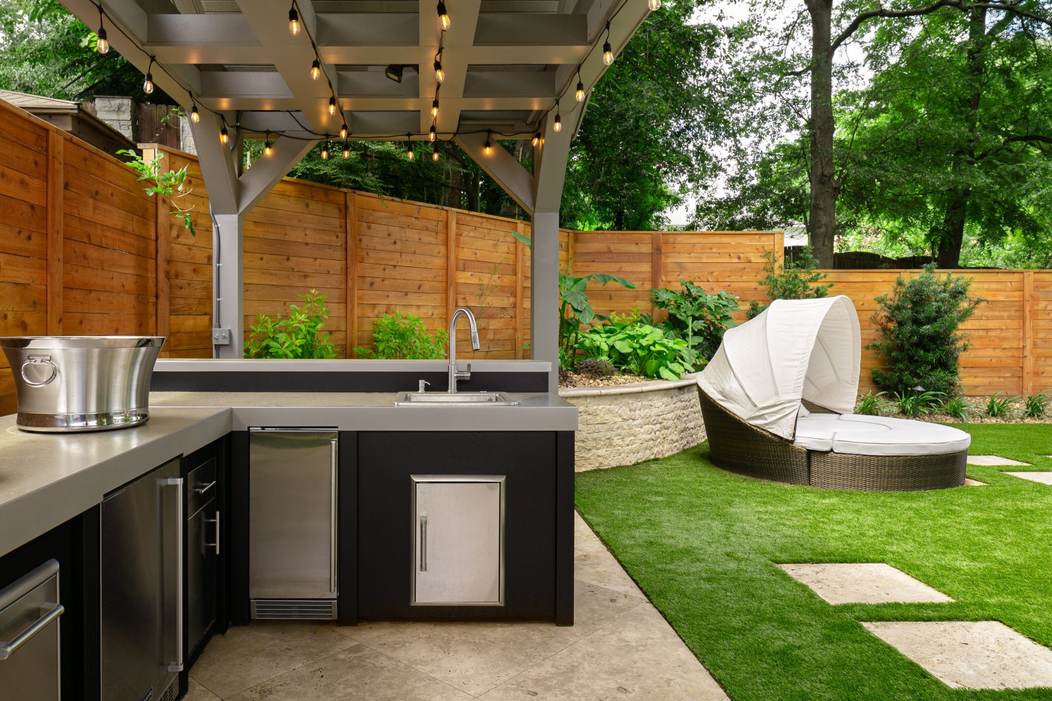 atlanta old fourth ward photography backyard kitchen